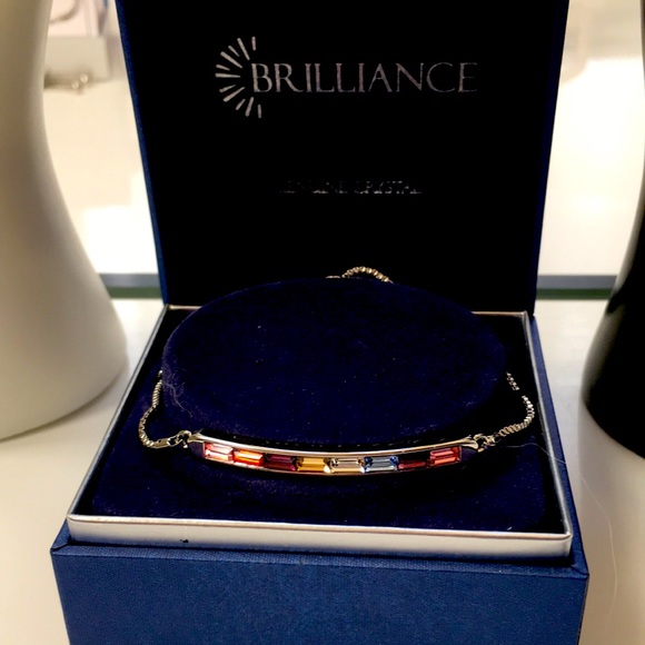 Jewelry - Genuine crystal adjustable bracelet.